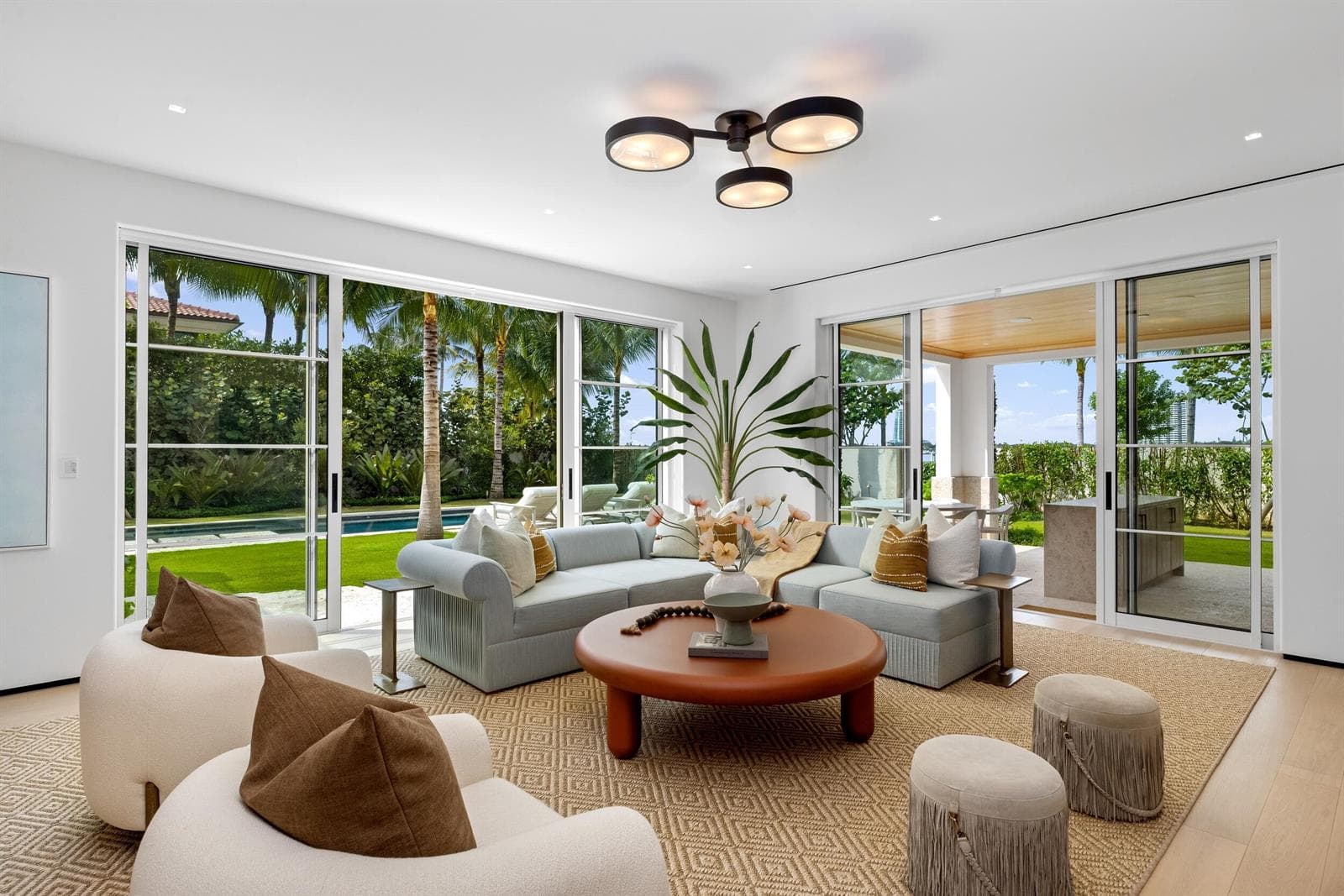 34 - Family Room