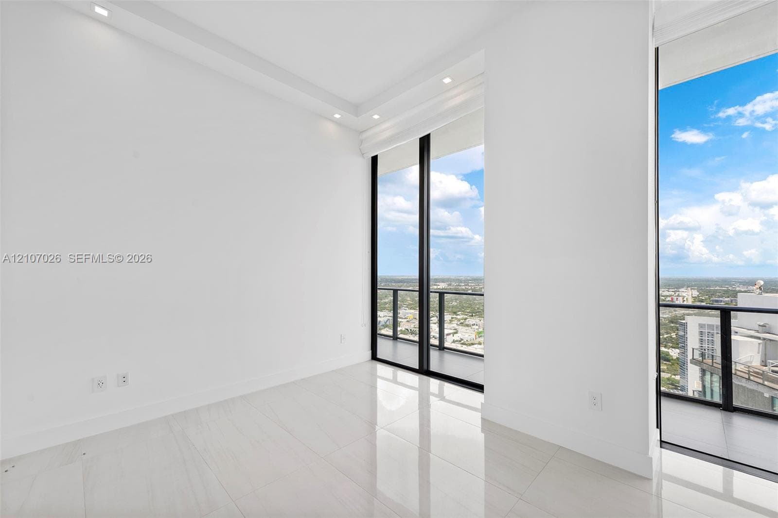 Gran Paraiso · #PH5204 in Miami - Photo 35