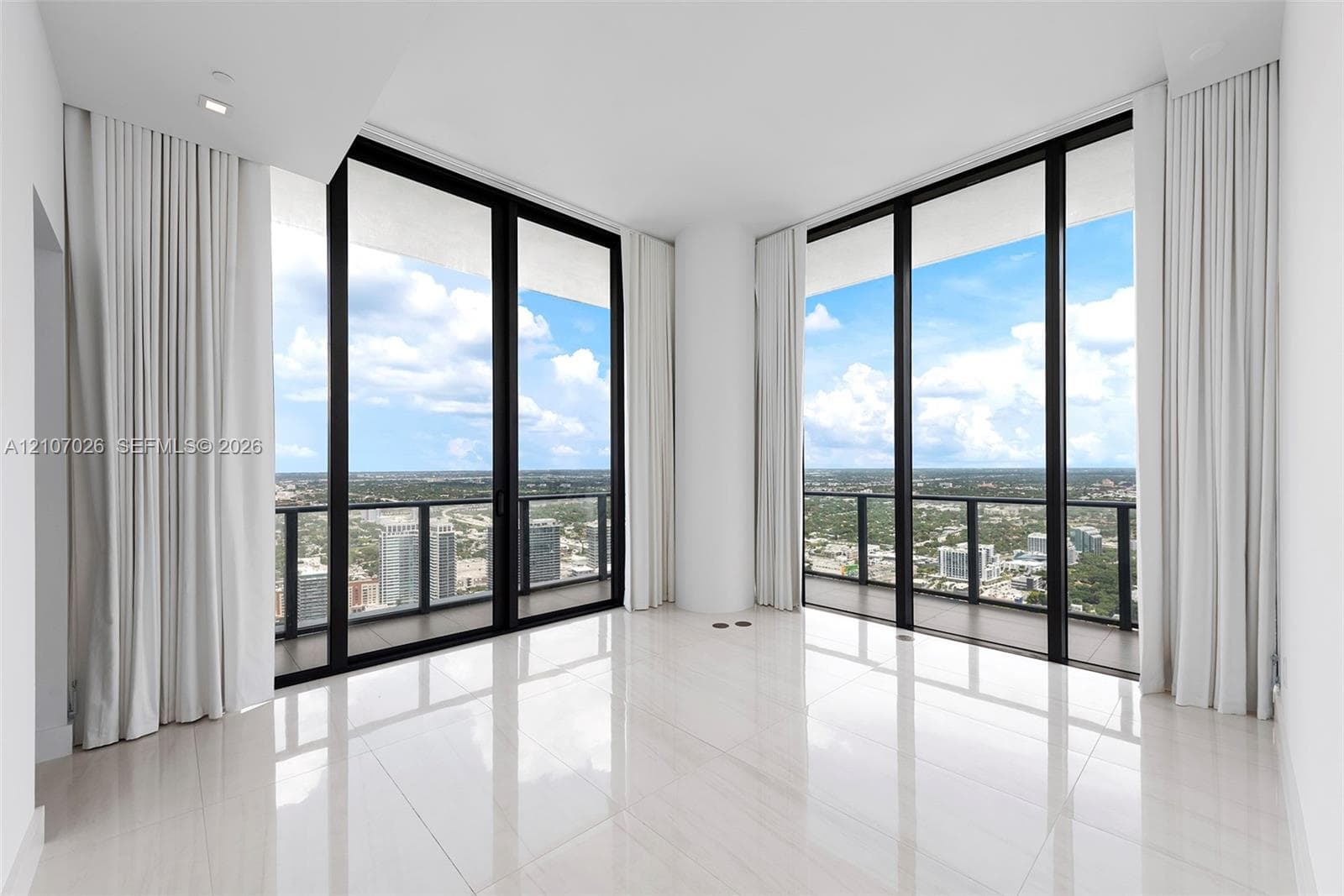 Gran Paraiso · #PH5204 in Miami - Photo 39