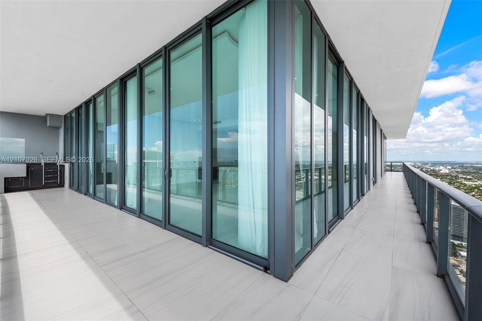 Gran Paraiso · #PH5204 in Miami - Photo 8