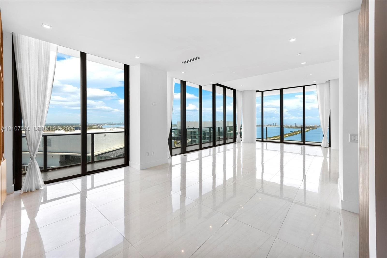 Gran Paraiso · #PH5204 in Miami - Photo 25