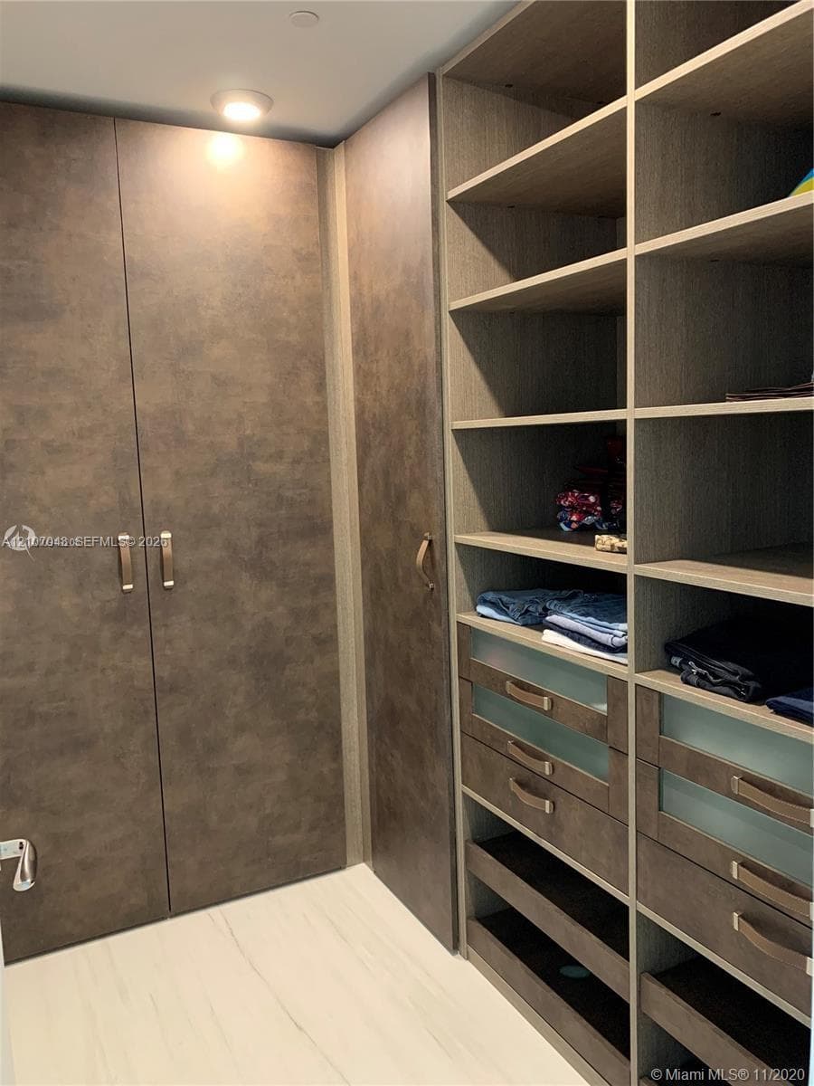 Jade Signature · #1402 in Sunny Isles Beach - Photo 12