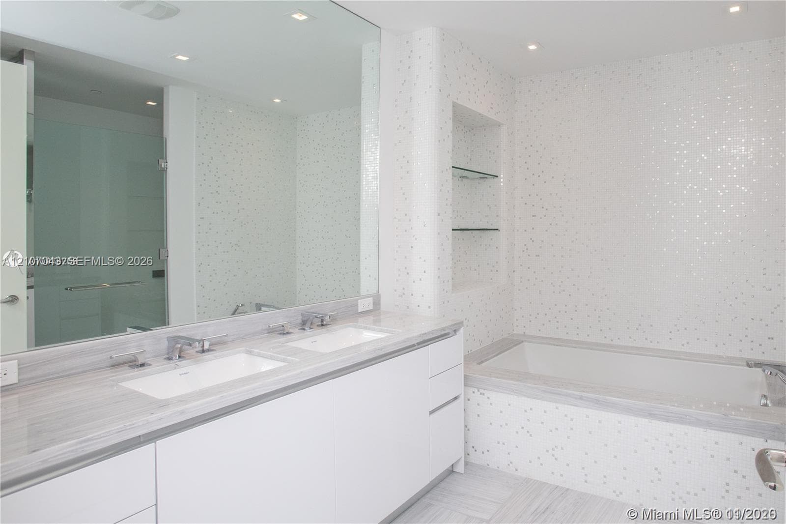 Jade Signature · #1402 in Sunny Isles Beach - Photo 15