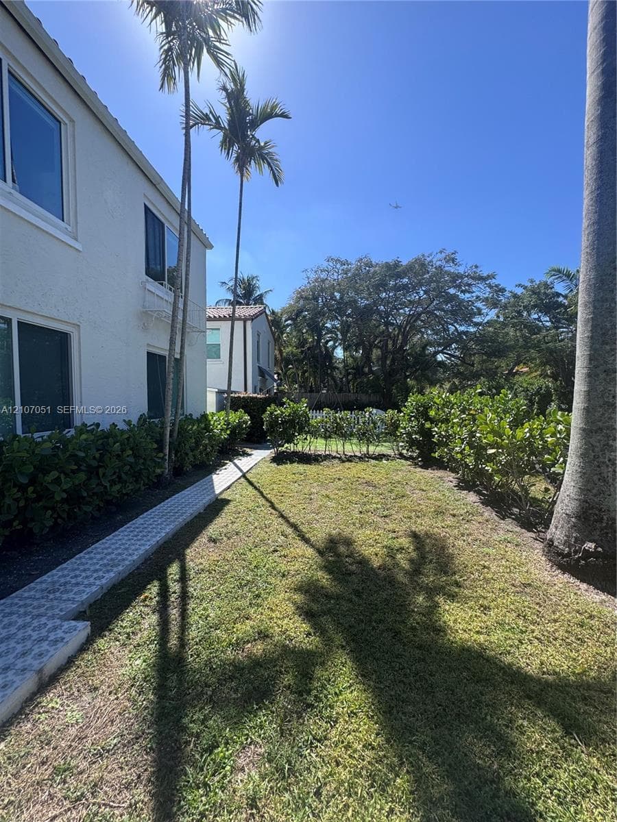 FAIRGREEN · #3 in Miami Beach - Photo 18