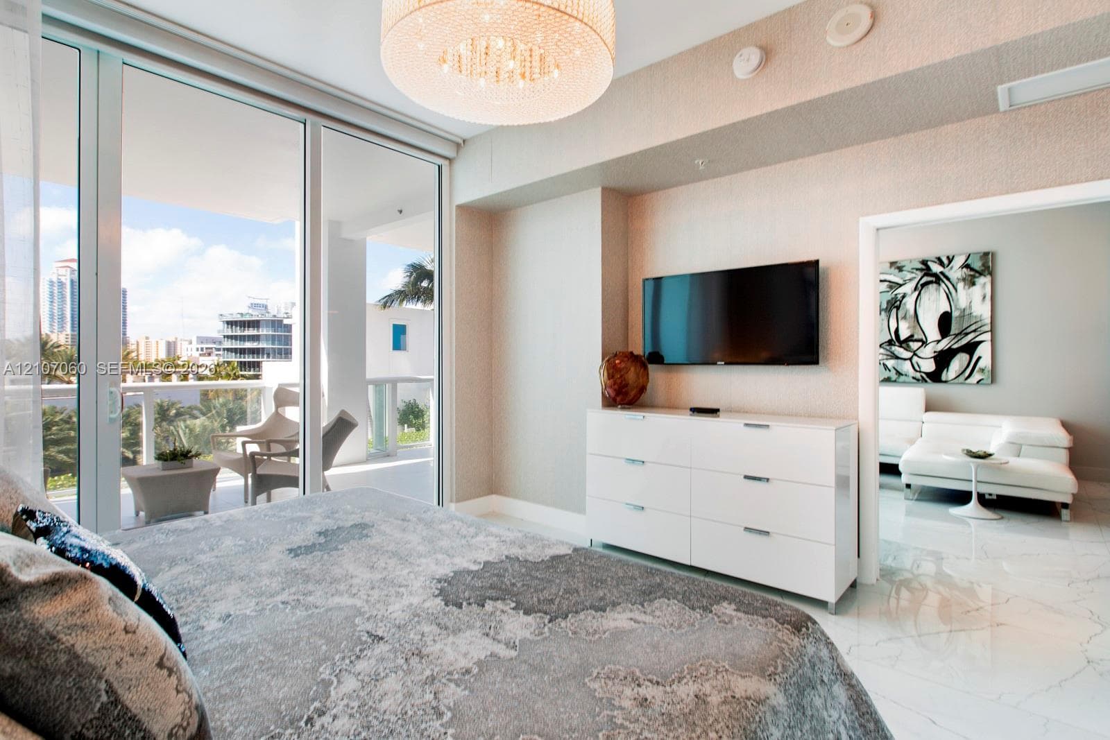 Continuum North · #610 in Miami Beach - Photo 10