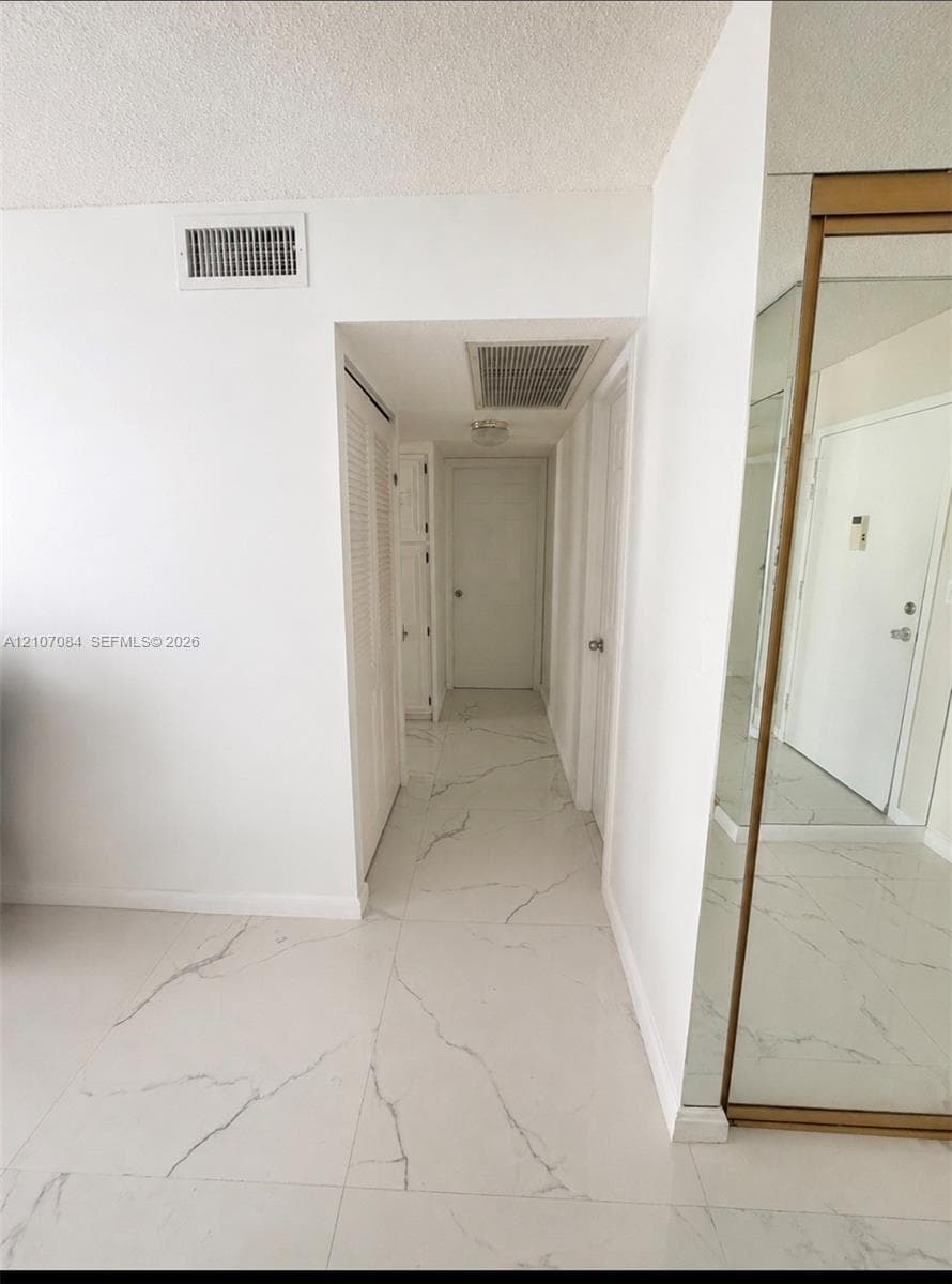 Desoto Condominium · #107 in Hallandale Beach - Photo 9