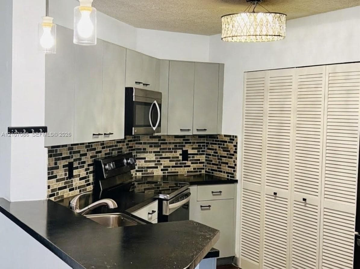 MEDITERRANEAN VILLAS COND · #201 in Hialeah - Photo 5