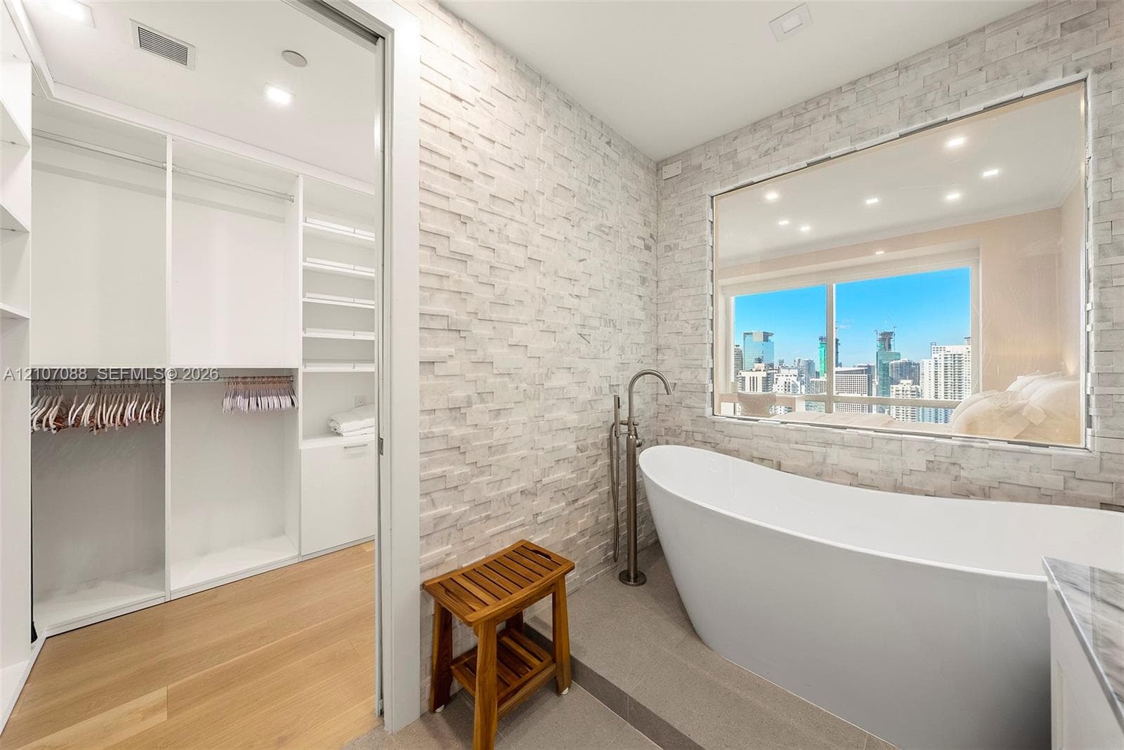 Four Seasons · #51D in Miami - Photo 21