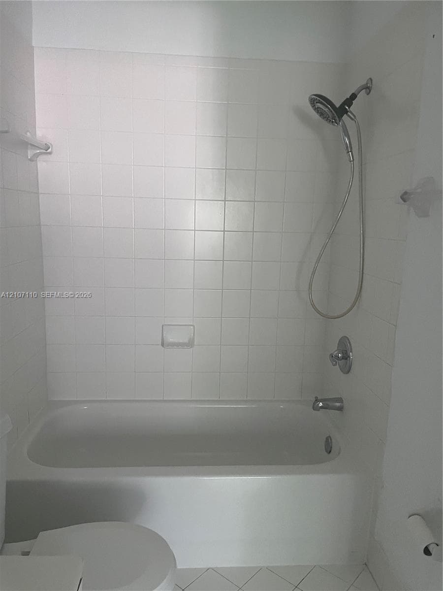 VENETIA GARDENS SOUTH · #203-40 in Homestead - Photo 14
