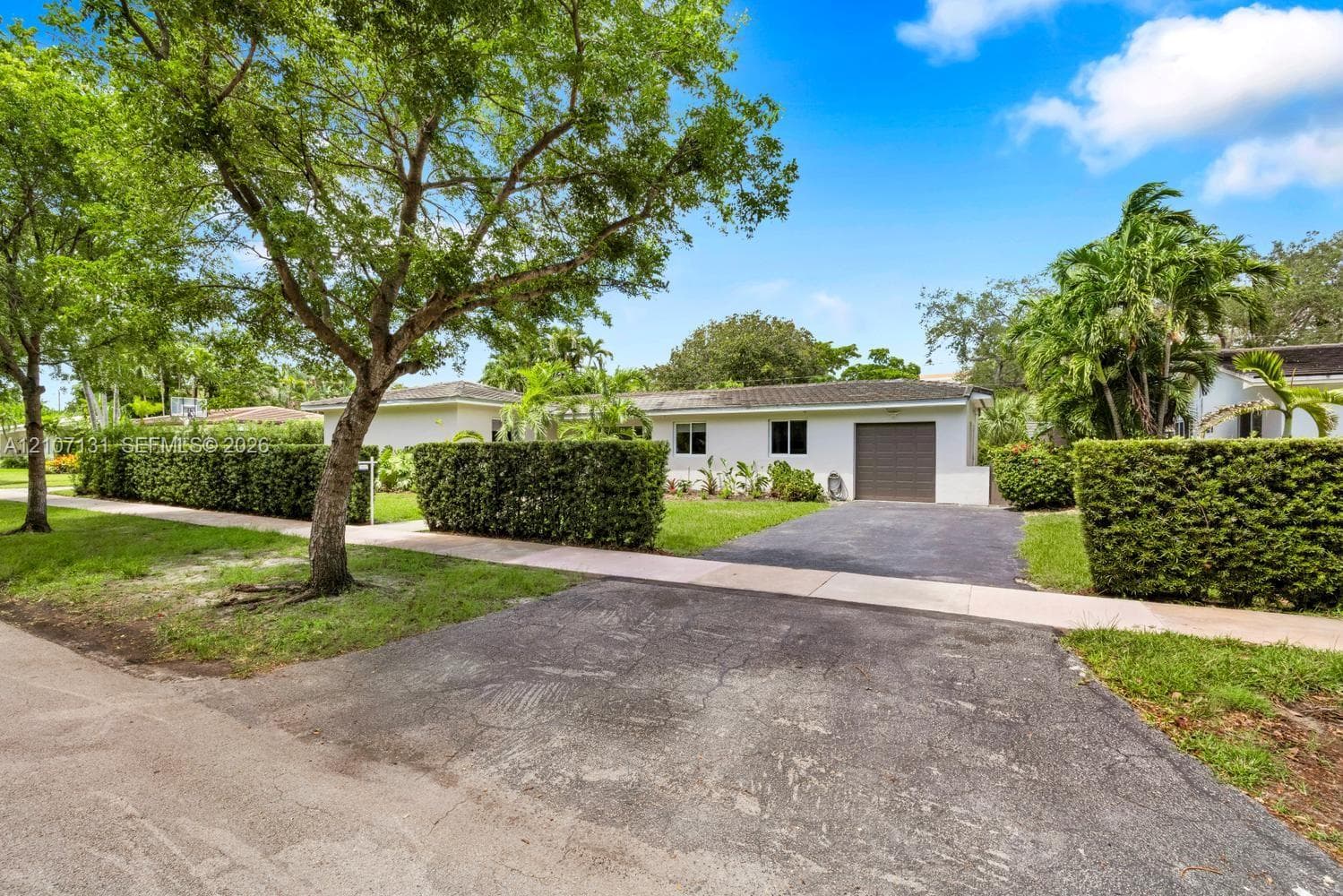 6610 Santona St photo 32
