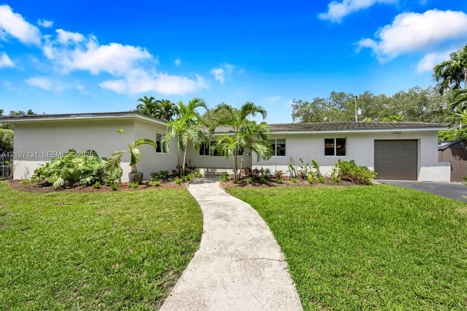 6610 Santona St photo 1