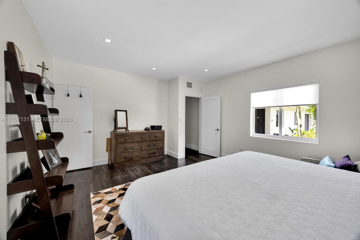 6610 Santona St photo 24
