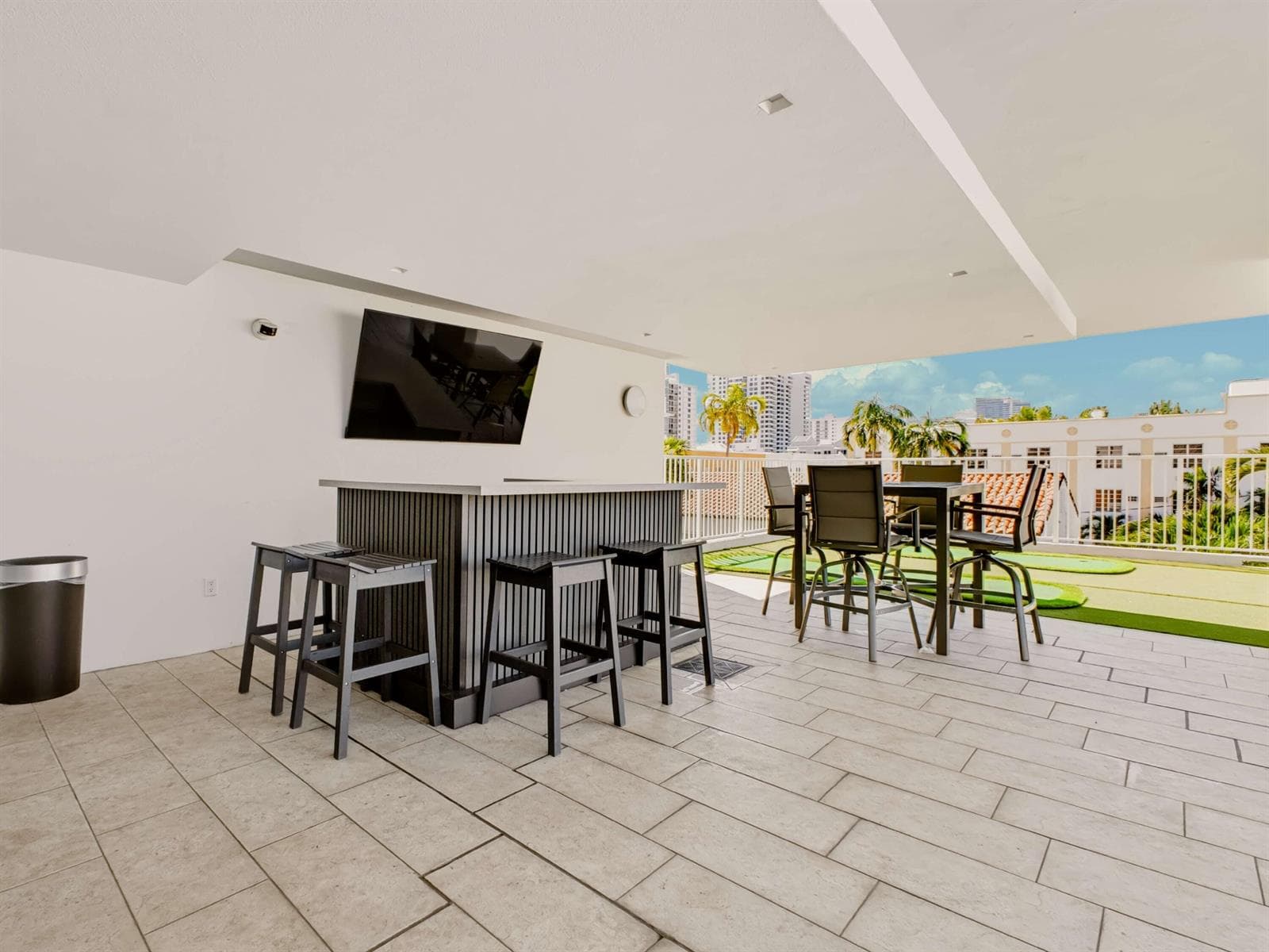 Building Pool Bar