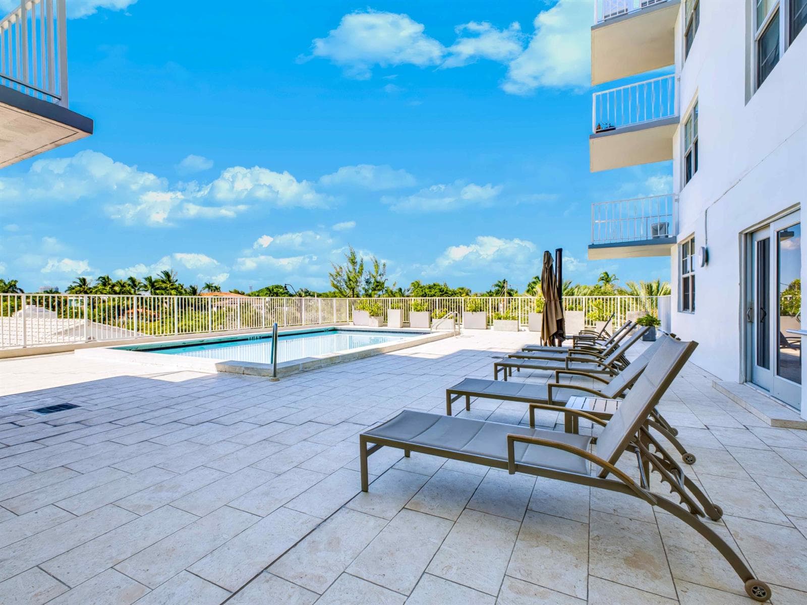 Building Pool
