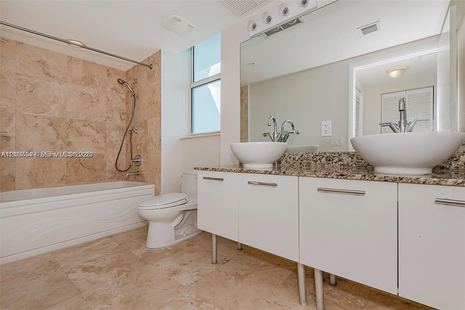 Brickell on the River North · #2417 in Miami - Photo 16