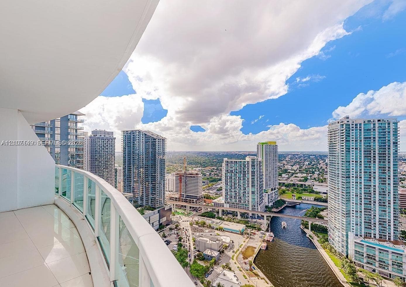 Brickell on the River North · #2417 in Miami - Photo 4