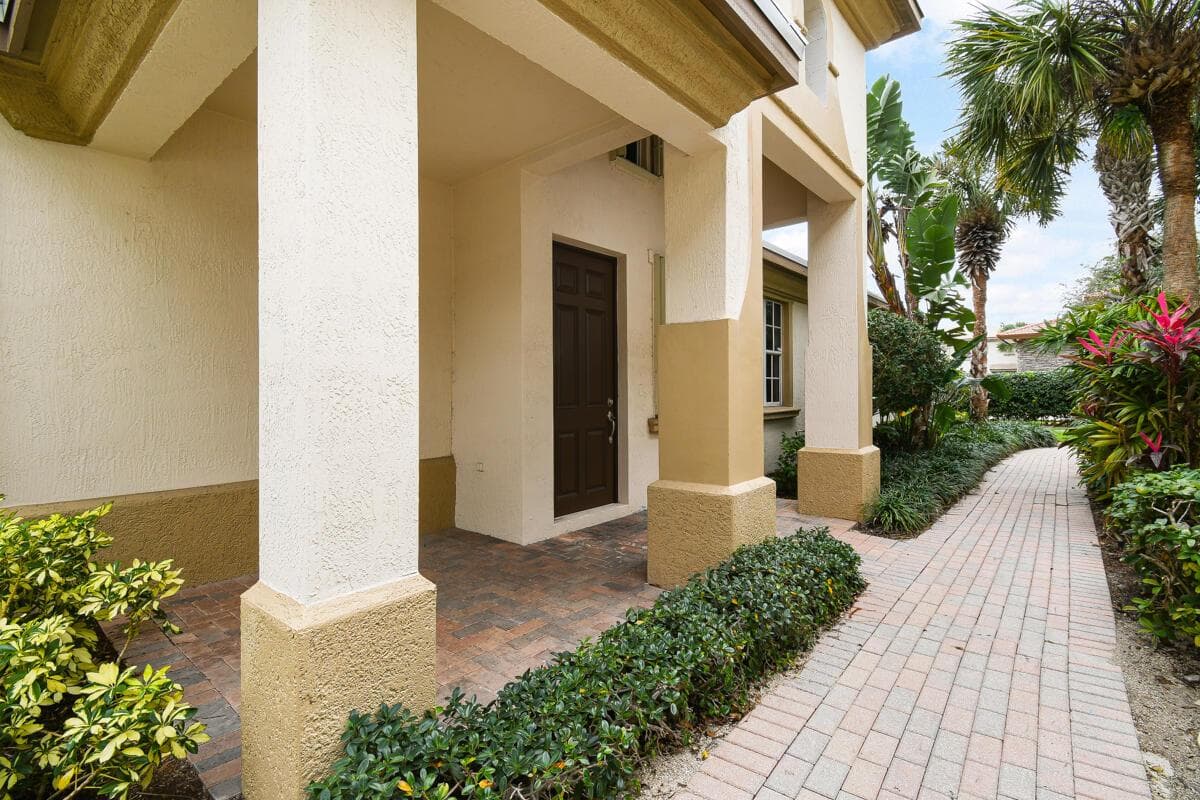 Pathway to Private Front Porch