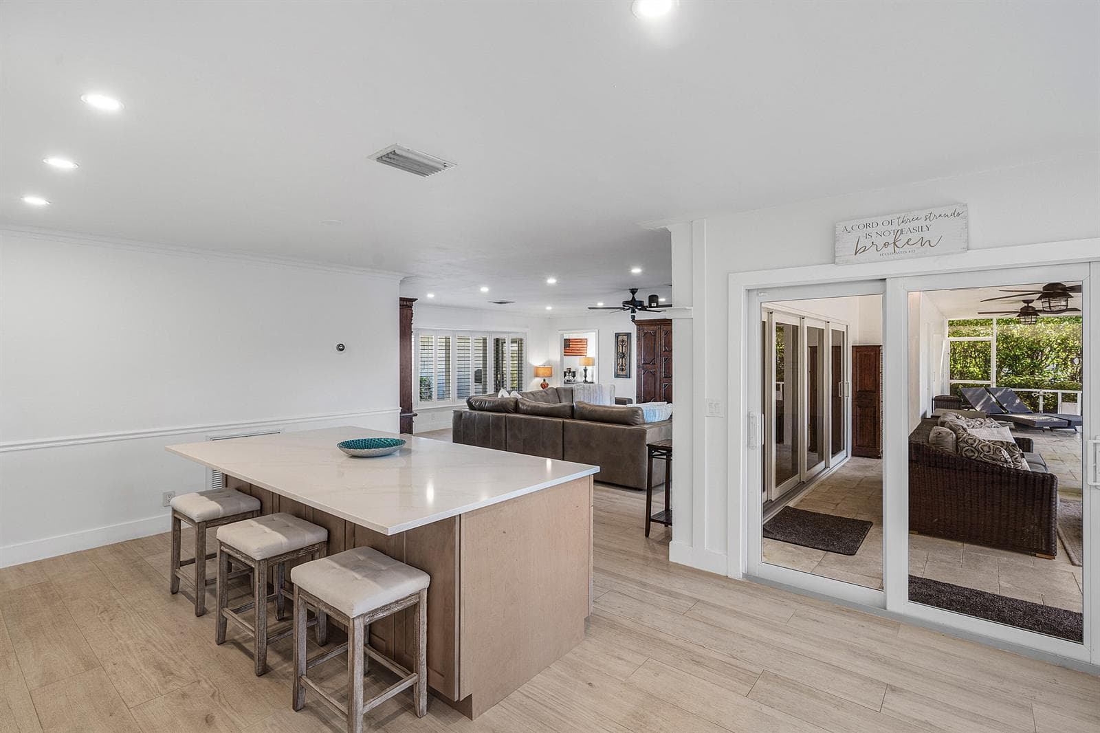 014-744PeachtreeLane-BocaRaton-FL-33486-