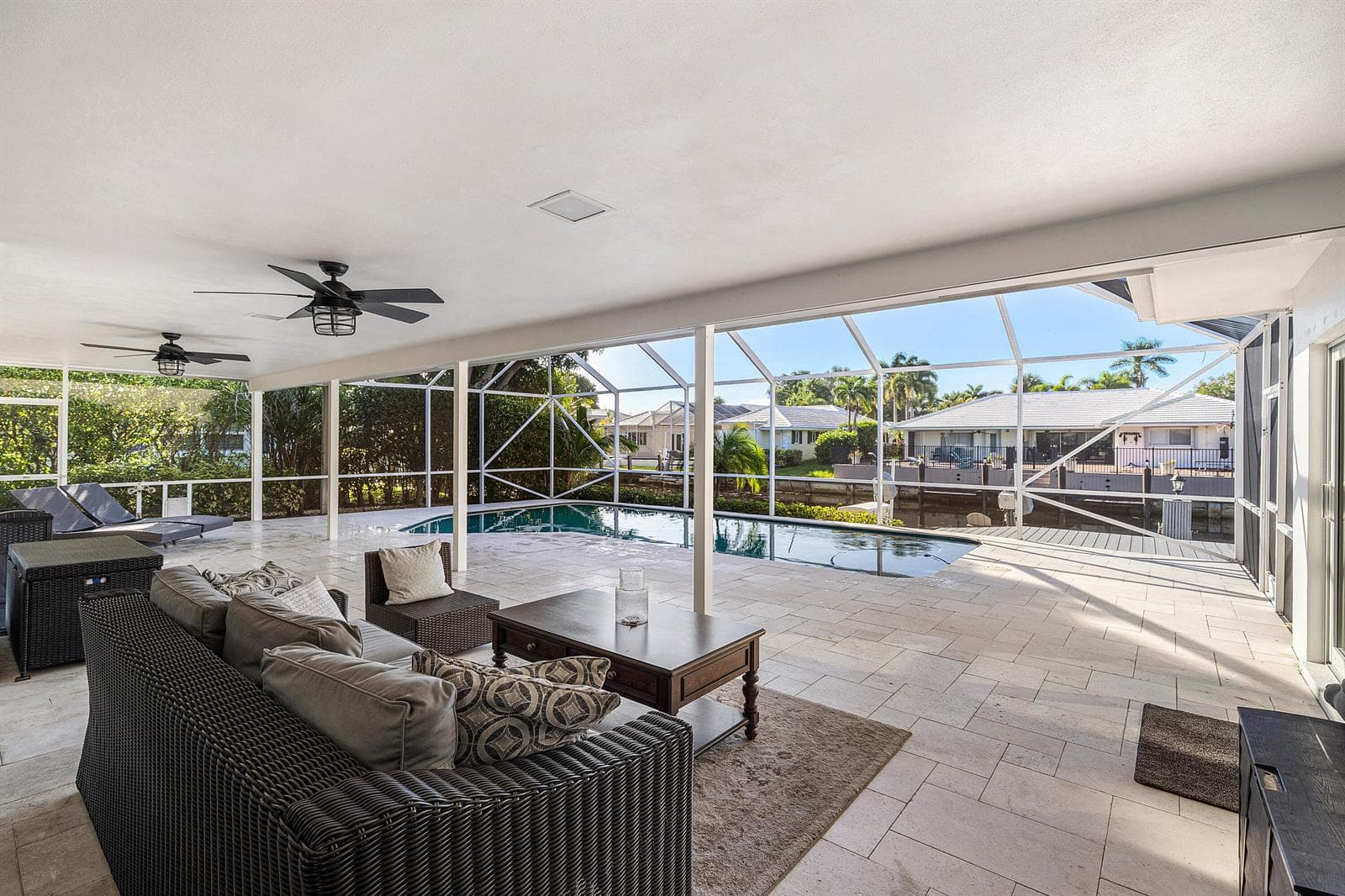 031-744PeachtreeLane-BocaRaton-FL-33486-