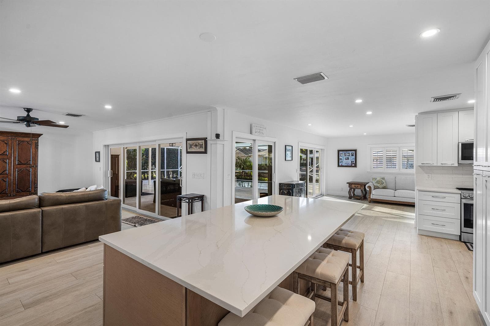 015-744PeachtreeLane-BocaRaton-FL-33486-
