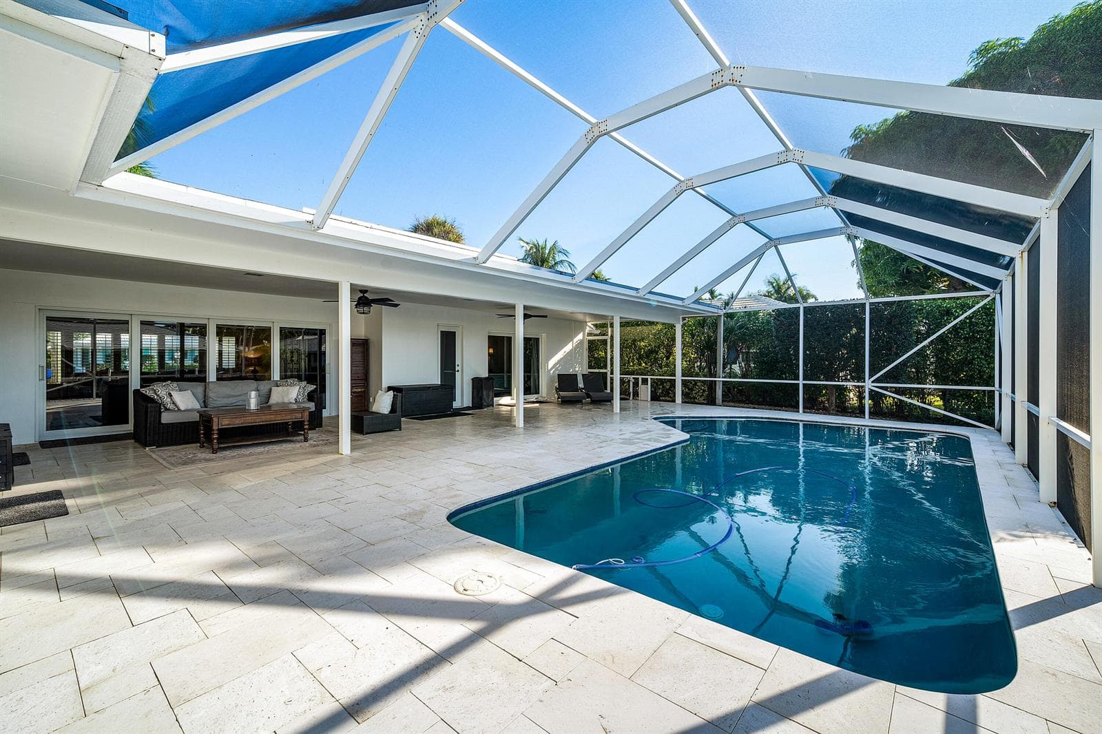 035-744PeachtreeLane-BocaRaton-FL-33486-