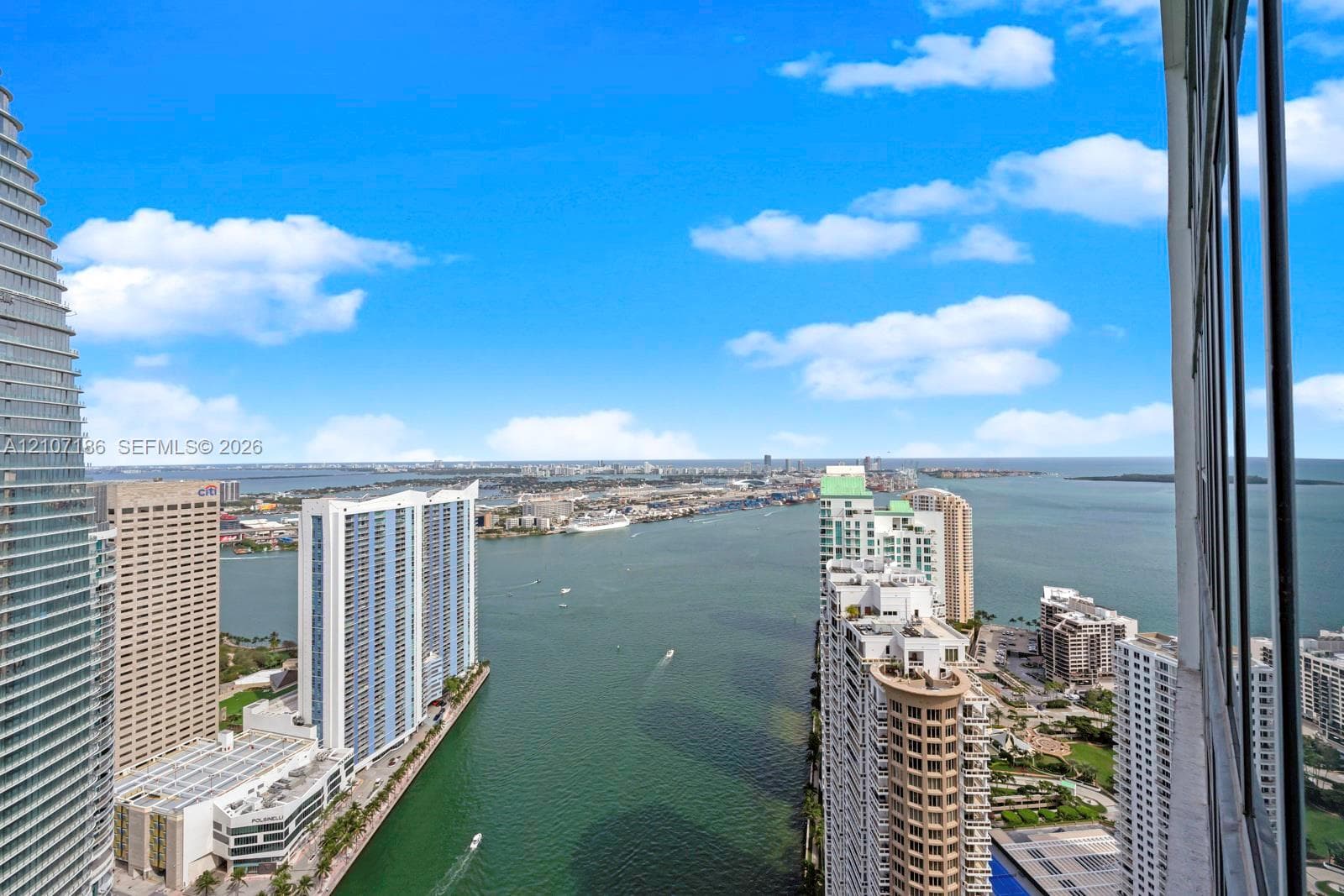 Icon Brickell I · #5002 in Miami - Photo 28