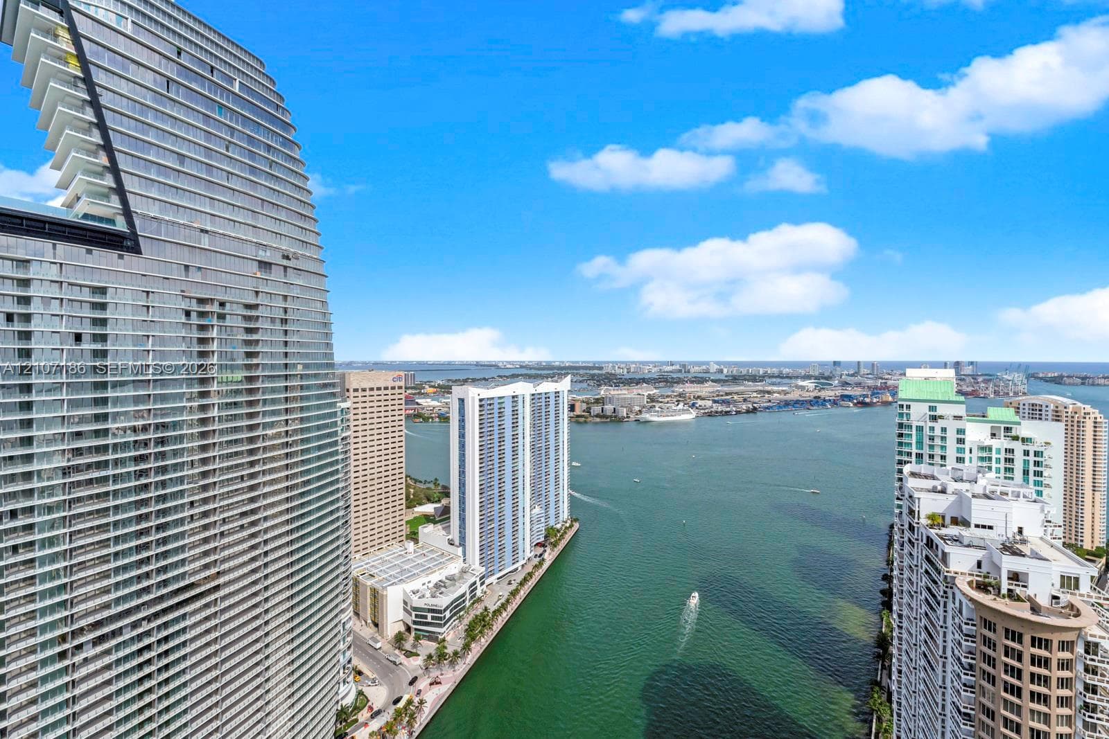 Icon Brickell I · #5002 in Miami - Photo 25