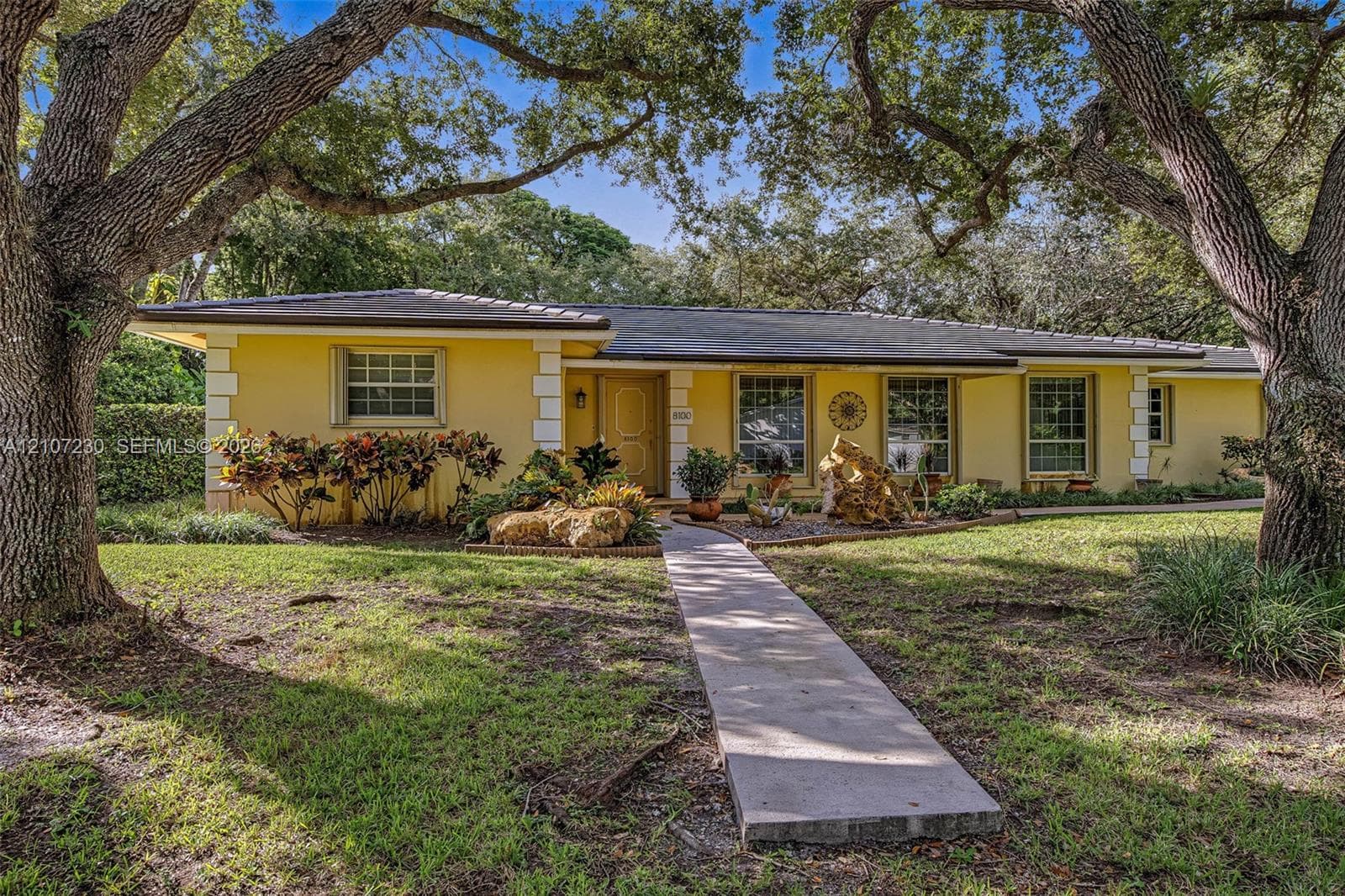 8100 SW 155th St photo 1
