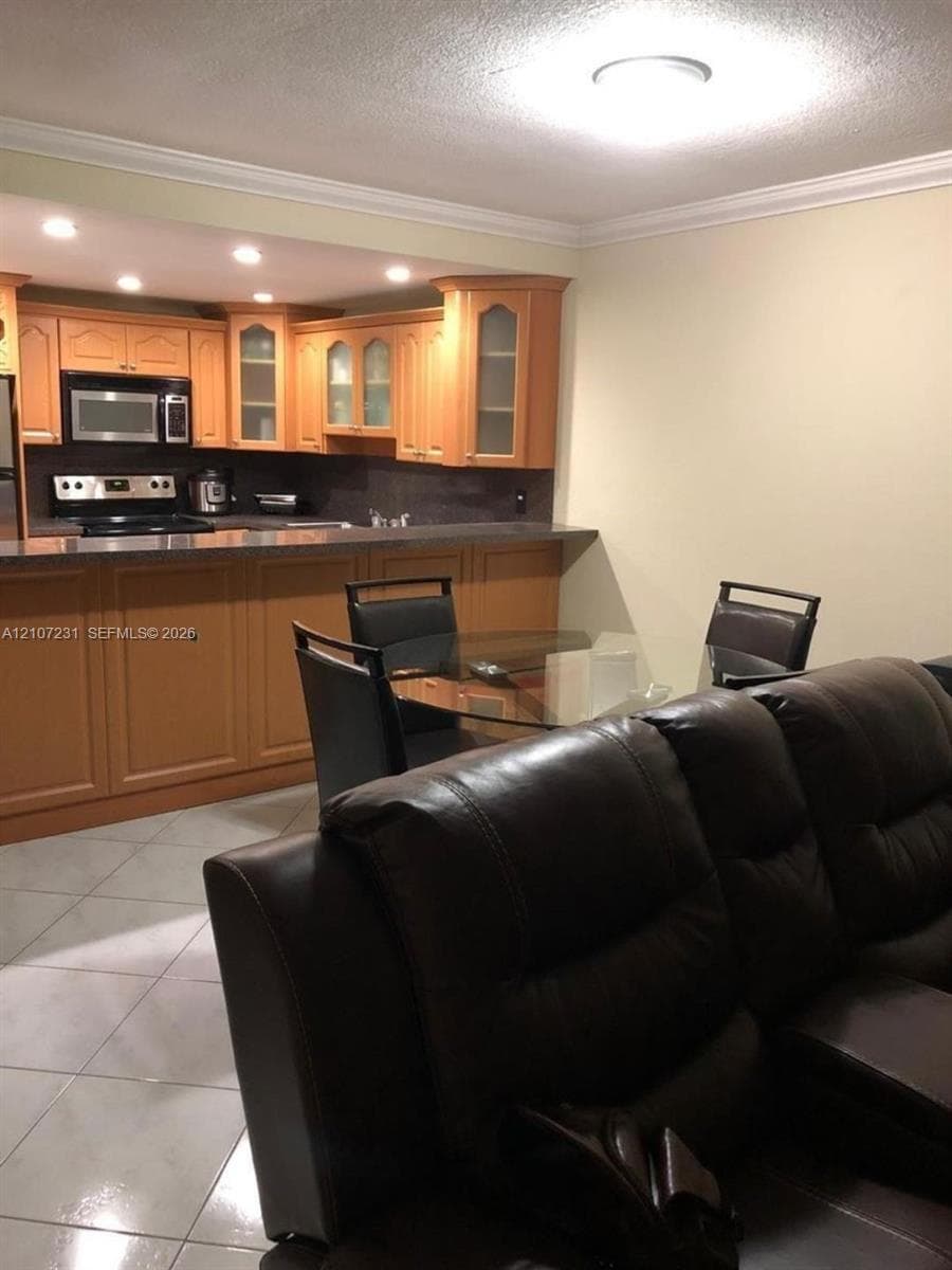 CORAL GATE WEST CONDO · #4-214 in Hialeah - Photo 5
