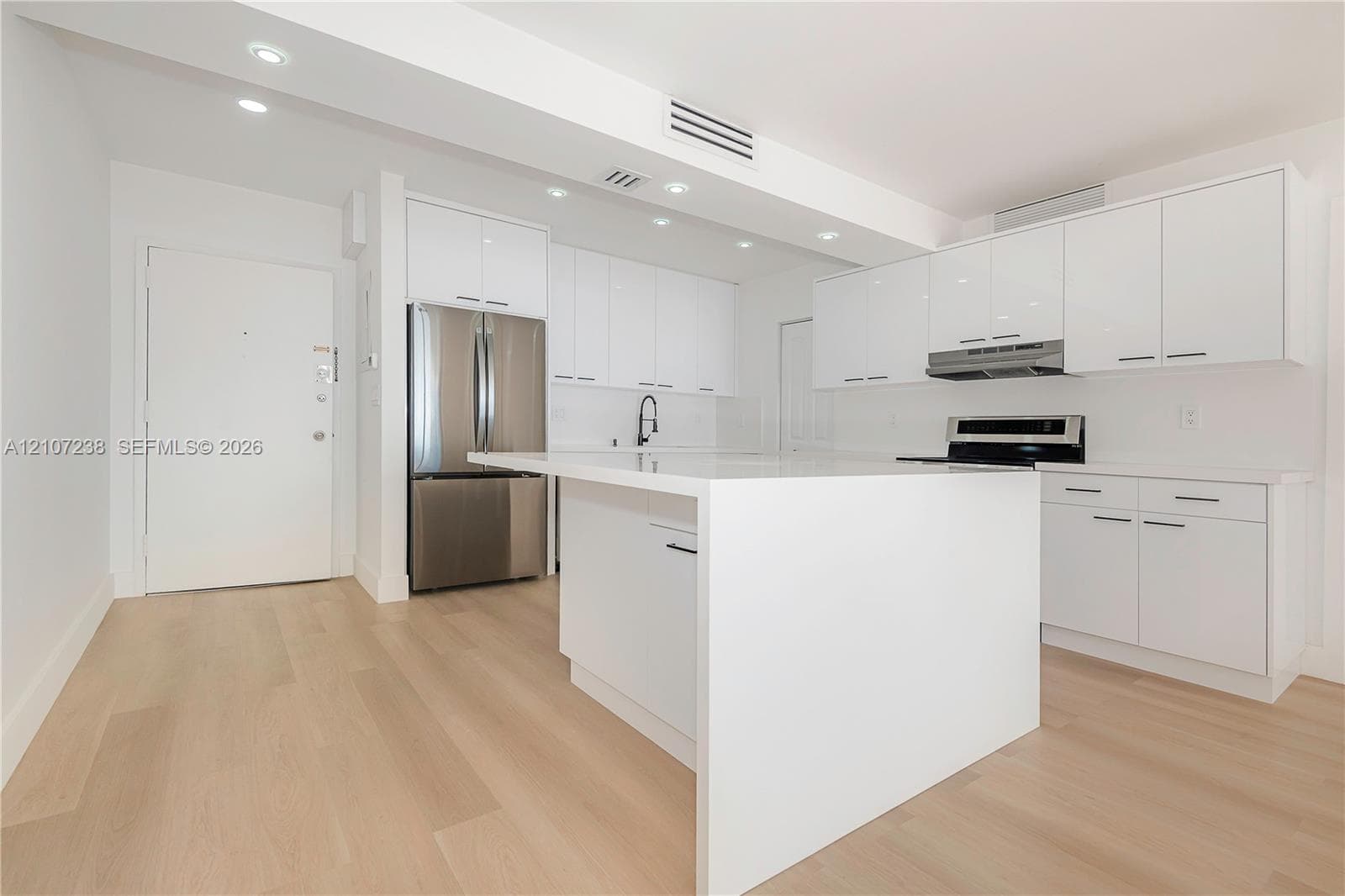 JOCKEY CLUB CONDO UNIT II · #1125 in Miami - Photo 17