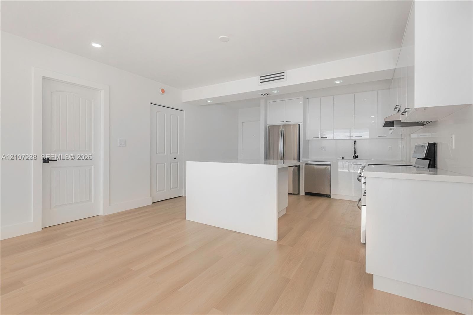 JOCKEY CLUB CONDO UNIT II · #1125 in Miami - Photo 16