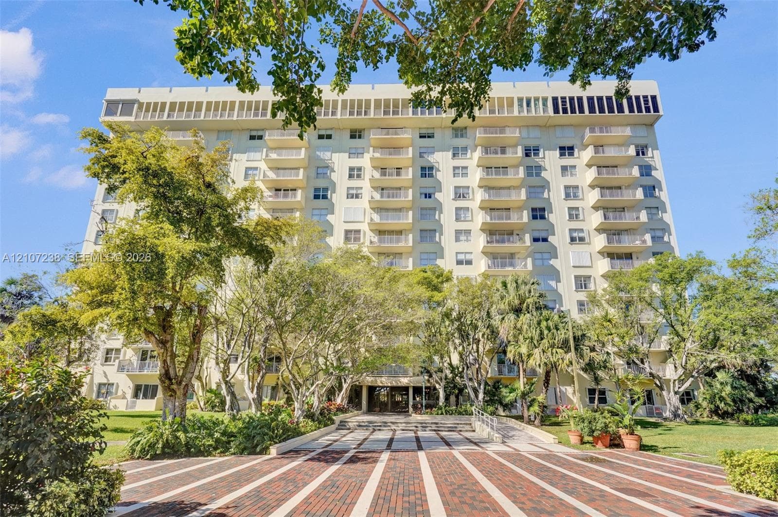 JOCKEY CLUB CONDO UNIT II · #1125 in Miami - Photo 32