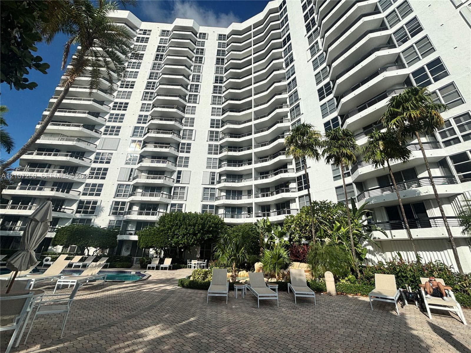 Mystic Pointe Tower 300 · #1717 in Aventura - Photo 22