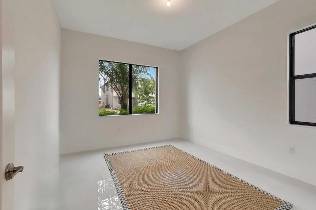 15-8612 SWINLEY FOREST WAY