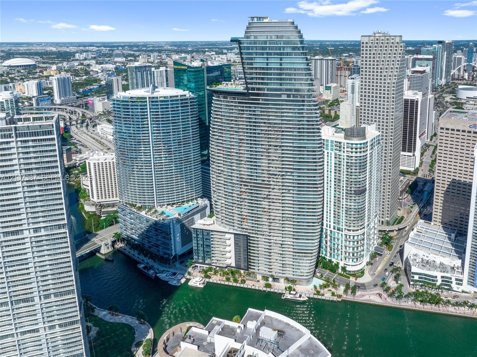 Aston Martin Residences #4901E