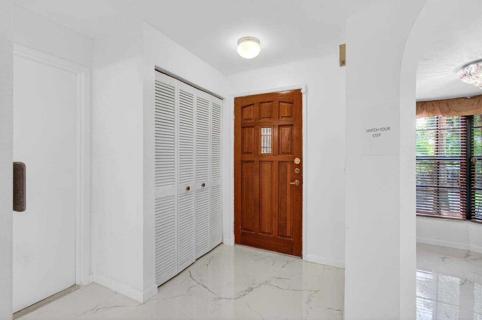 Foyer entry