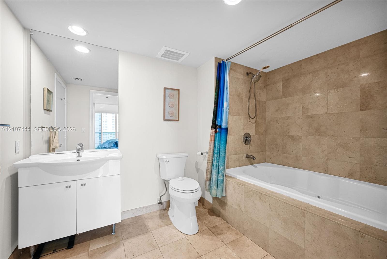 BEACH CLUB CONDO · #706 in Hallandale Beach - Photo 32