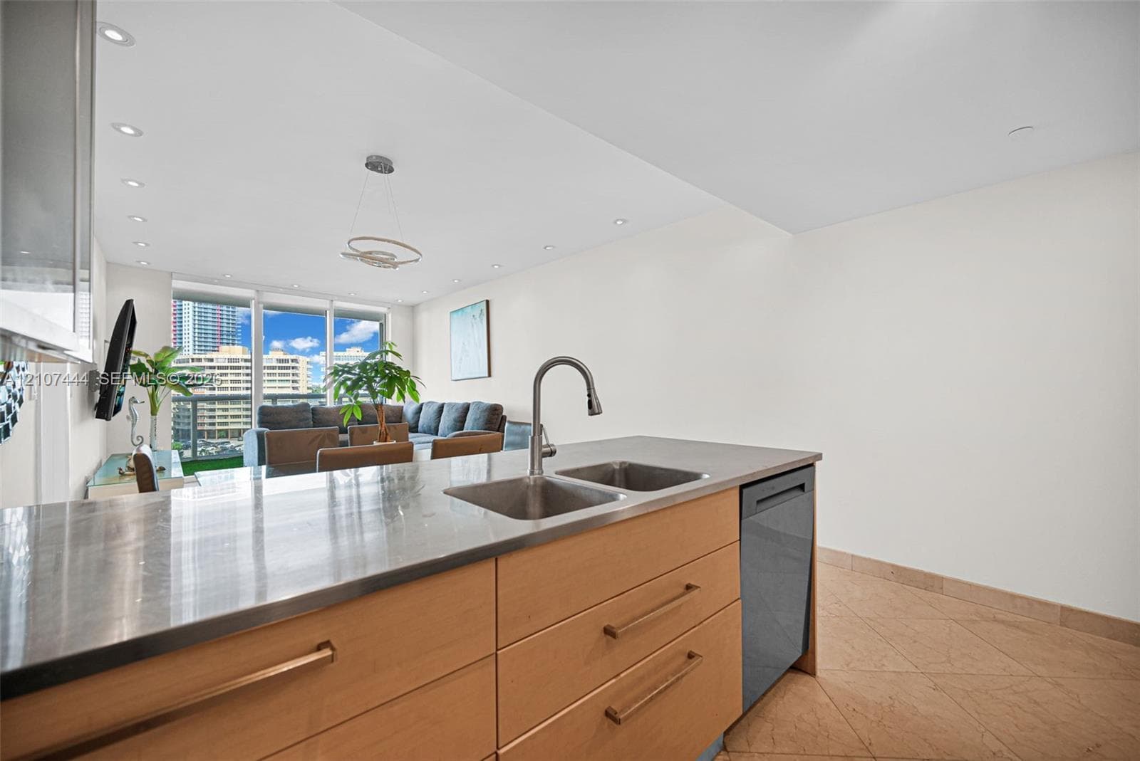 BEACH CLUB CONDO · #706 in Hallandale Beach - Photo 9