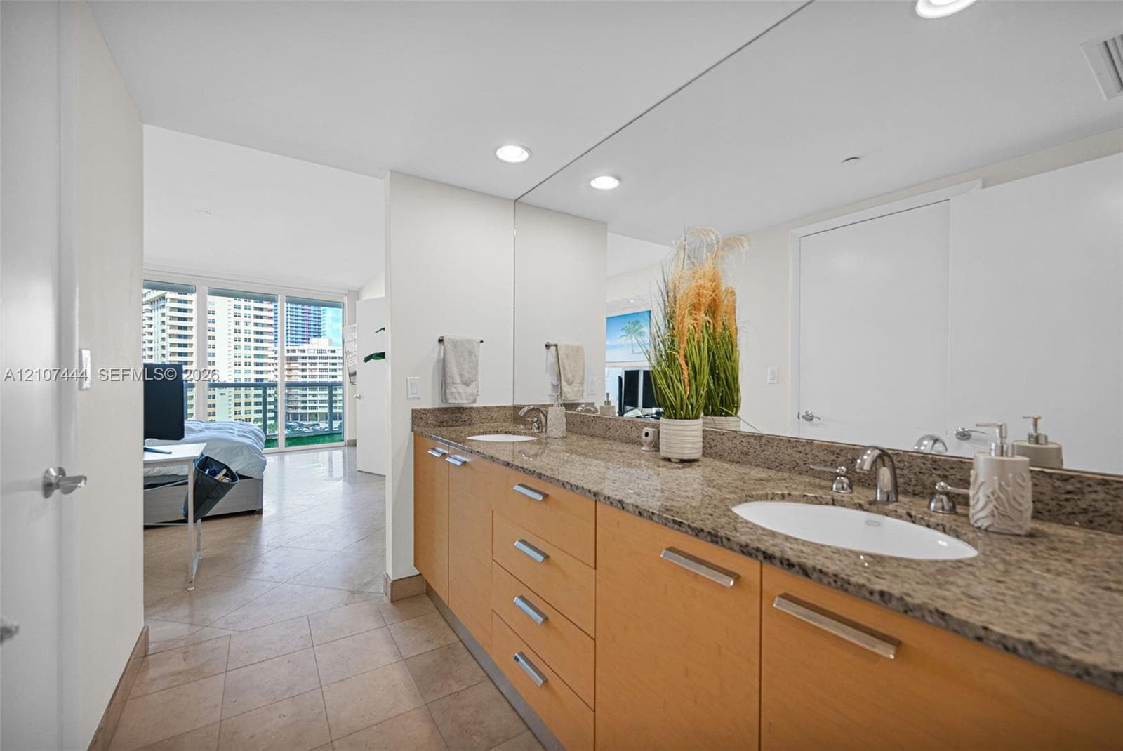 BEACH CLUB CONDO · #706 in Hallandale Beach - Photo 31