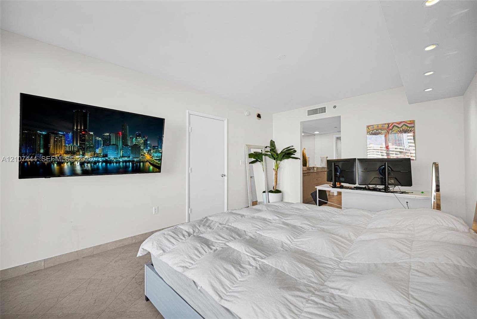 BEACH CLUB CONDO · #706 in Hallandale Beach - Photo 29