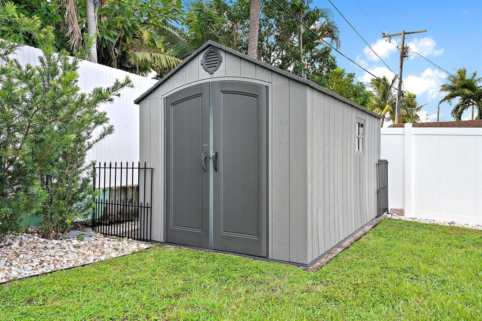 5521 Parker Ave-10
