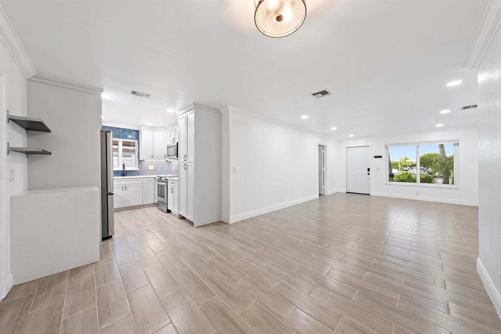 5521 Parker Ave-25
