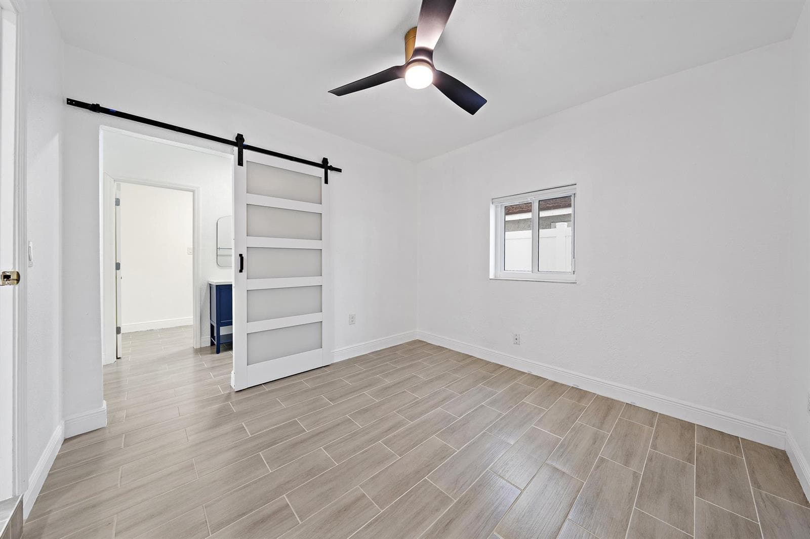 5521 Parker Ave-16