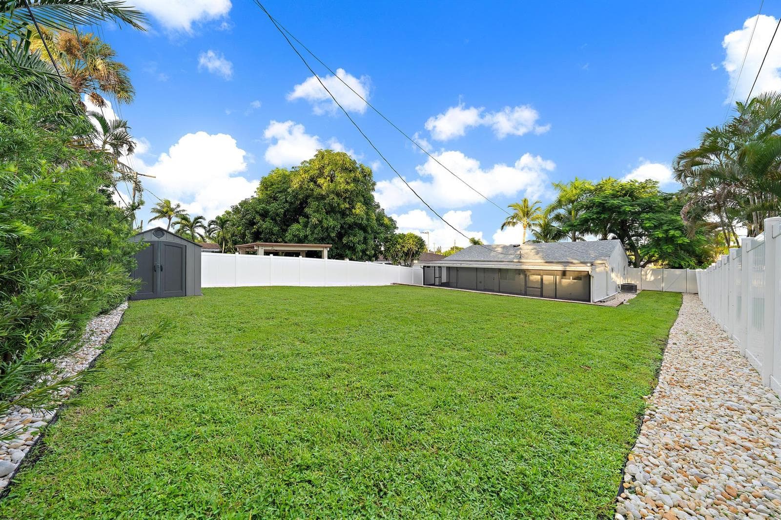 5521 Parker Ave-9