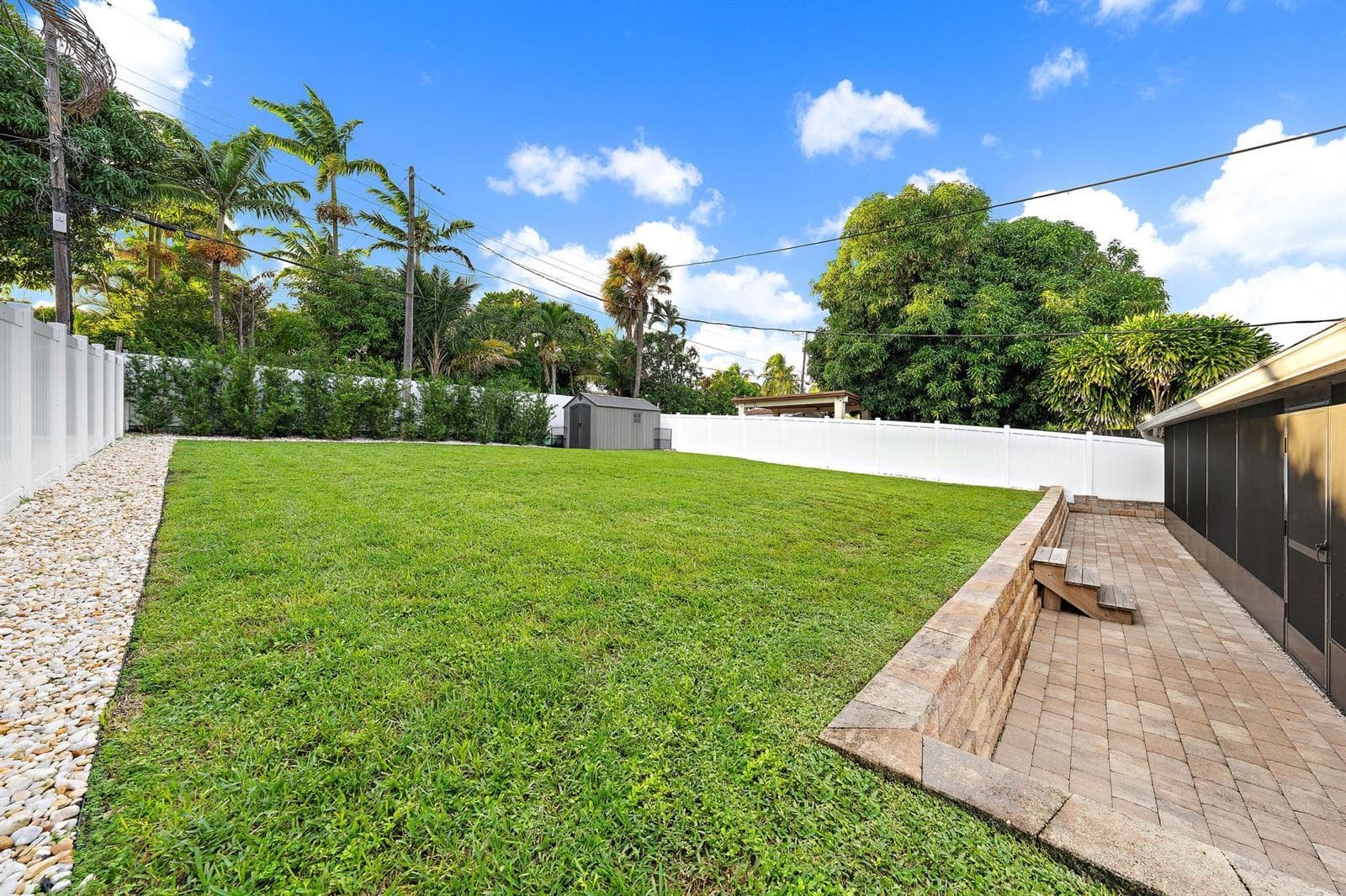 5521 Parker Ave-8