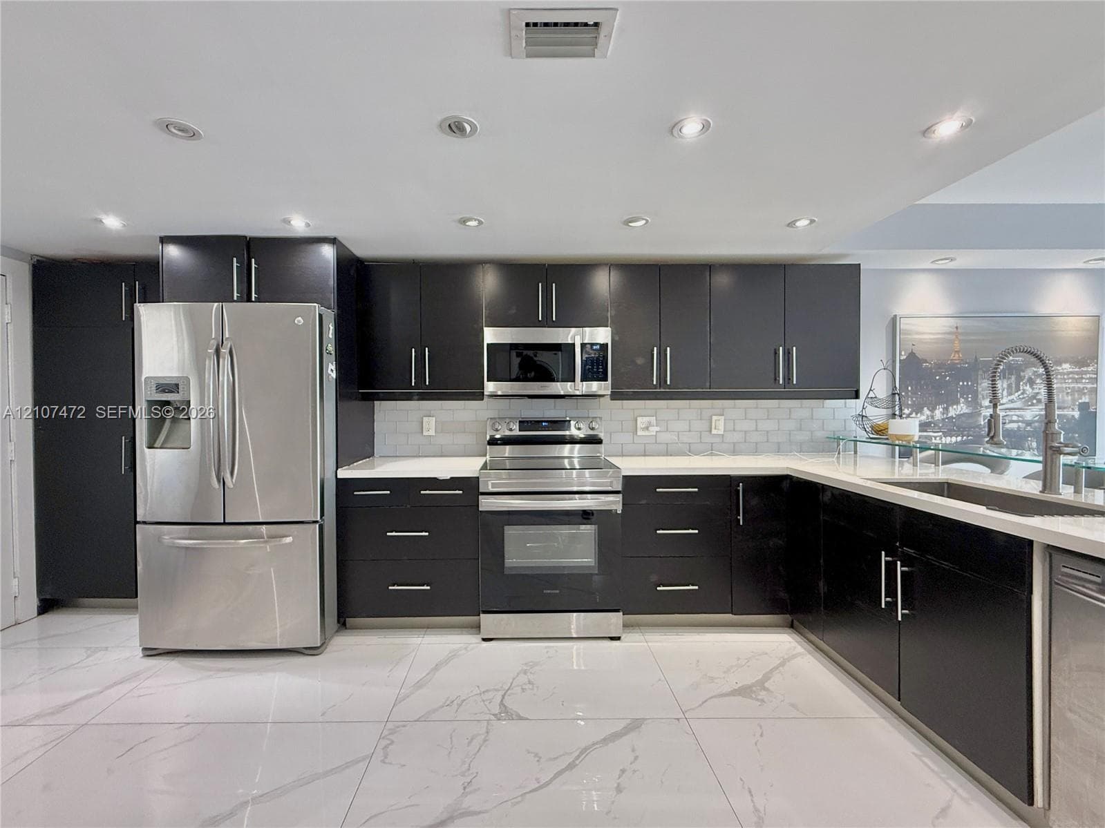 JADE WINDS GROUP - · #717-1 in Miami - Photo 3