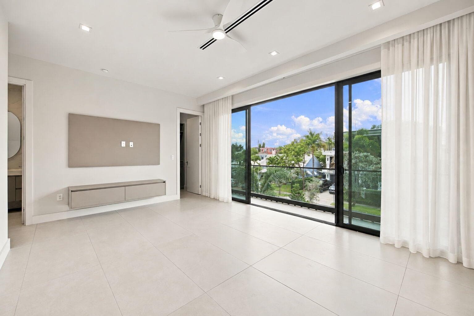32-web-or-mls-1015-ne-3rd-st copy