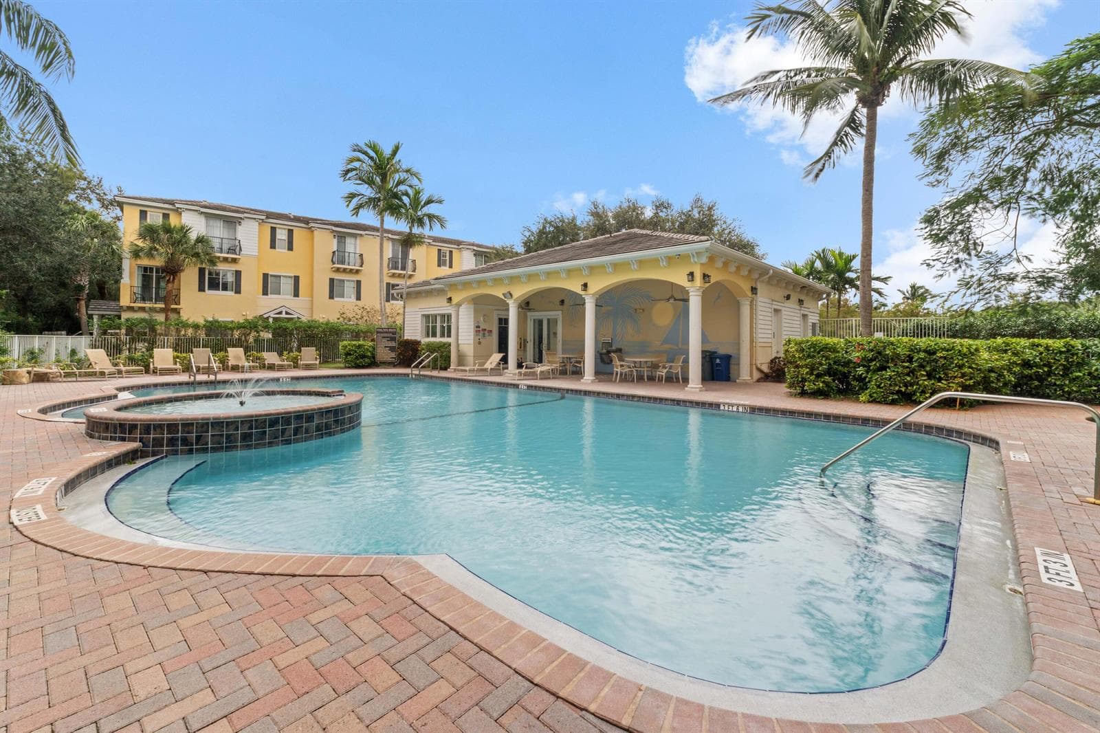 Town House Pool Pic