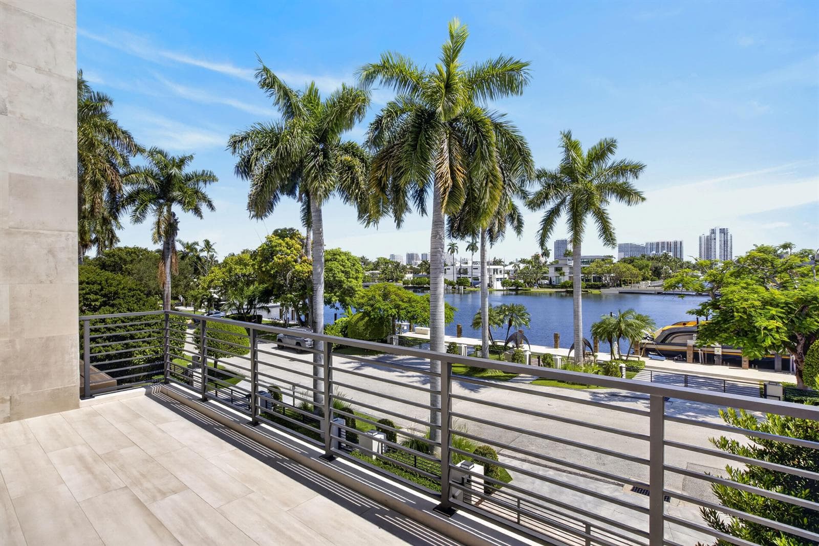 093_1-Royal-Palm-Real-Estate-Photography