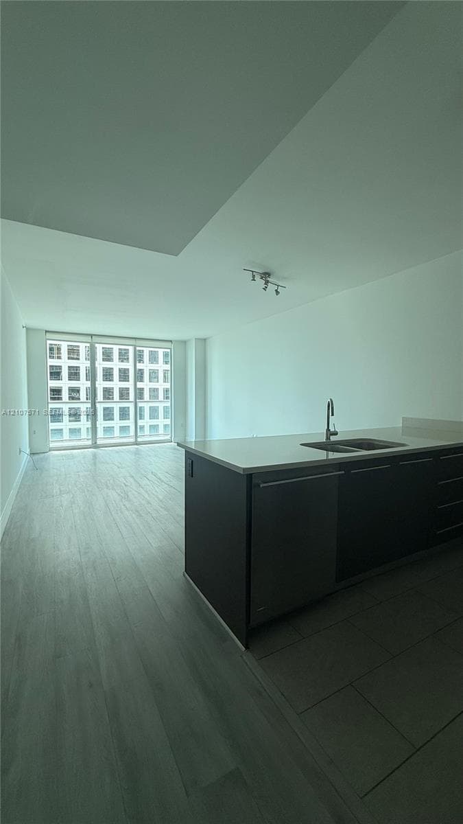 500 Brickell East · #2808 in Miami - Photo 2